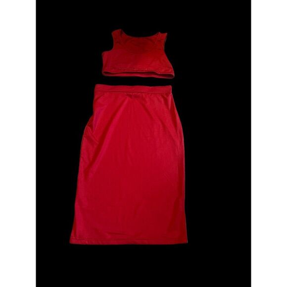 Beautiful Ladies Red Size S, Red Skirt with Matching Crop Top - Picture 1 of 4